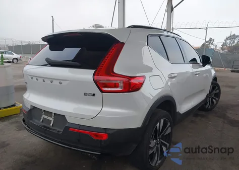 2024 Volvo Xc40 B5 Ultimate Dark Theme из США, поврежденный, VIN YV4L12UMXR2234356